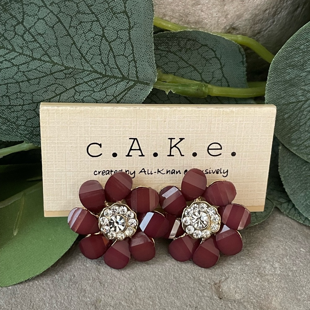 CAKE flower earrings